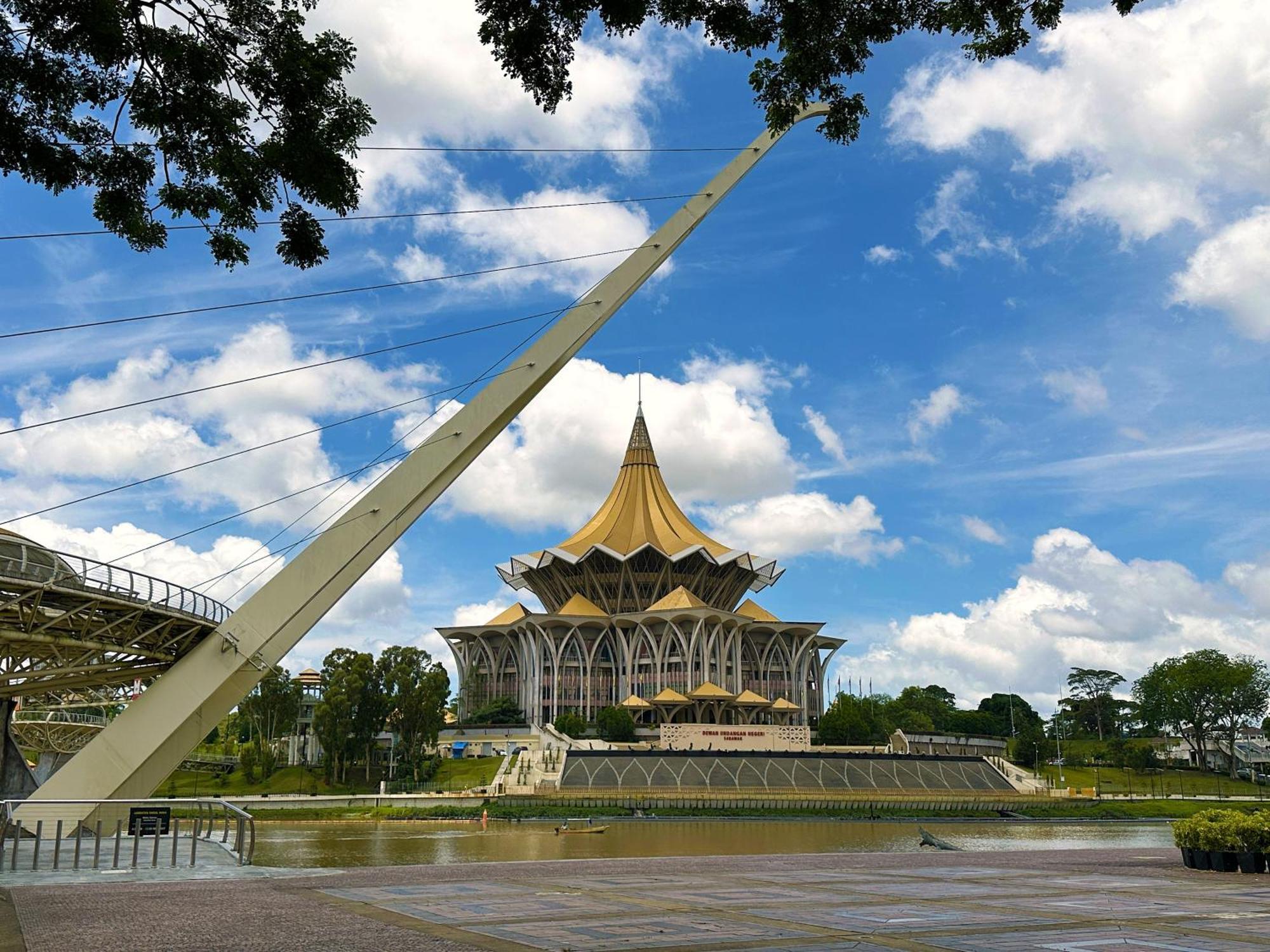 Sheraton Kuching Hotel Buitenkant foto